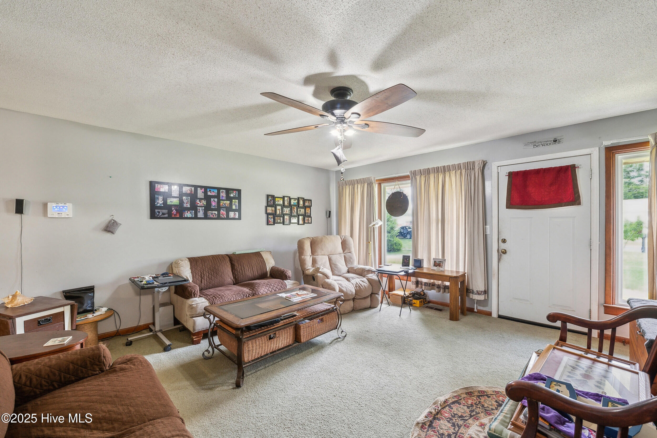 100507183 | Photo 42