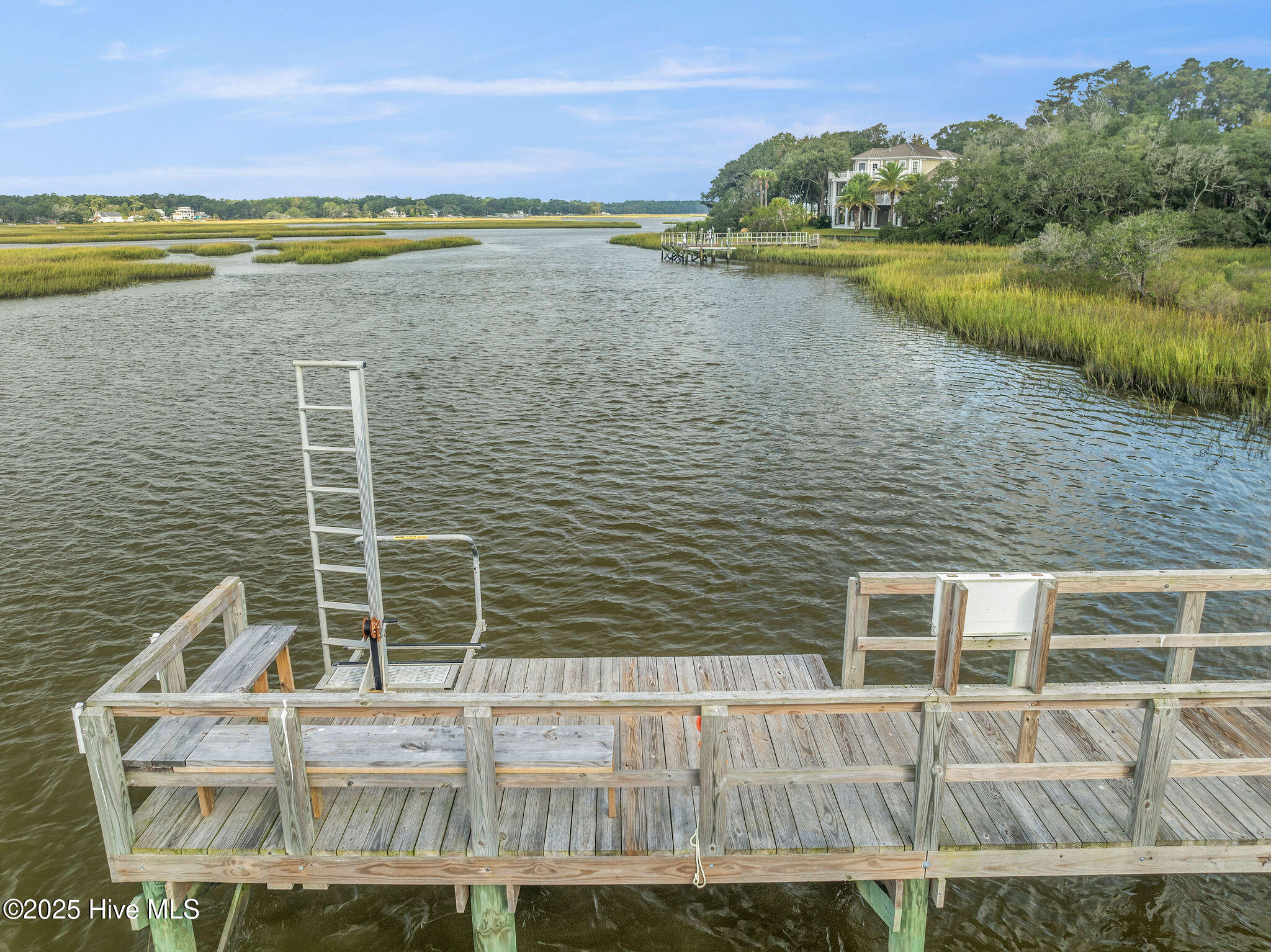 100488997 | Photo 91