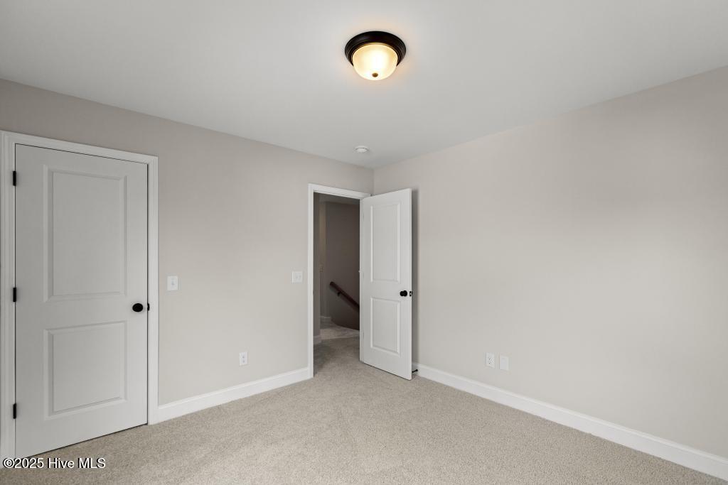 100516155 | Photo 24