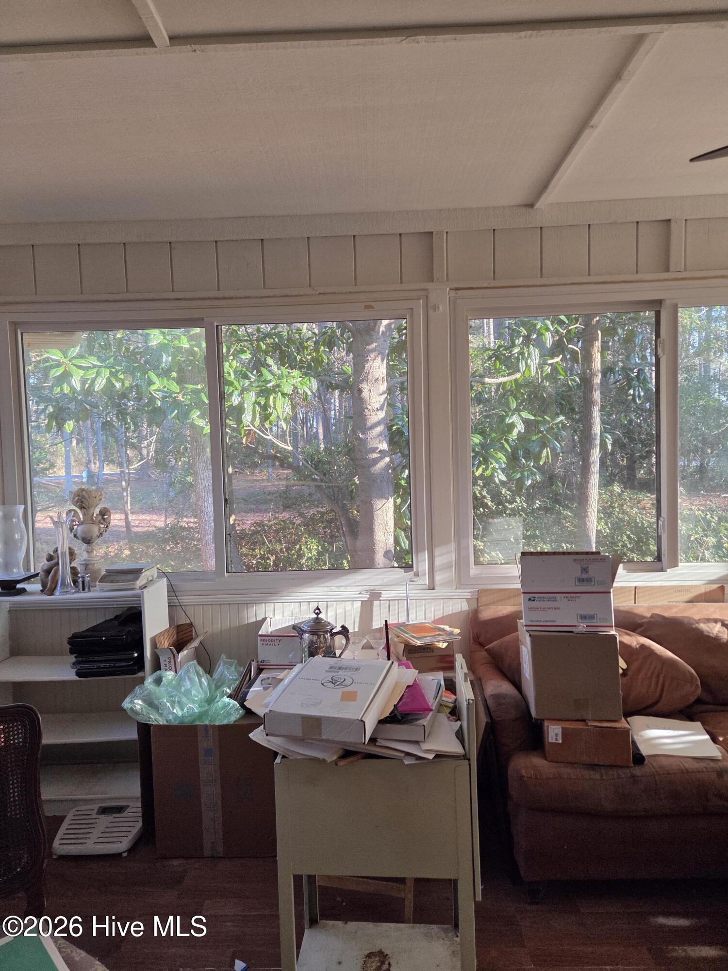 100550366 | Photo 17