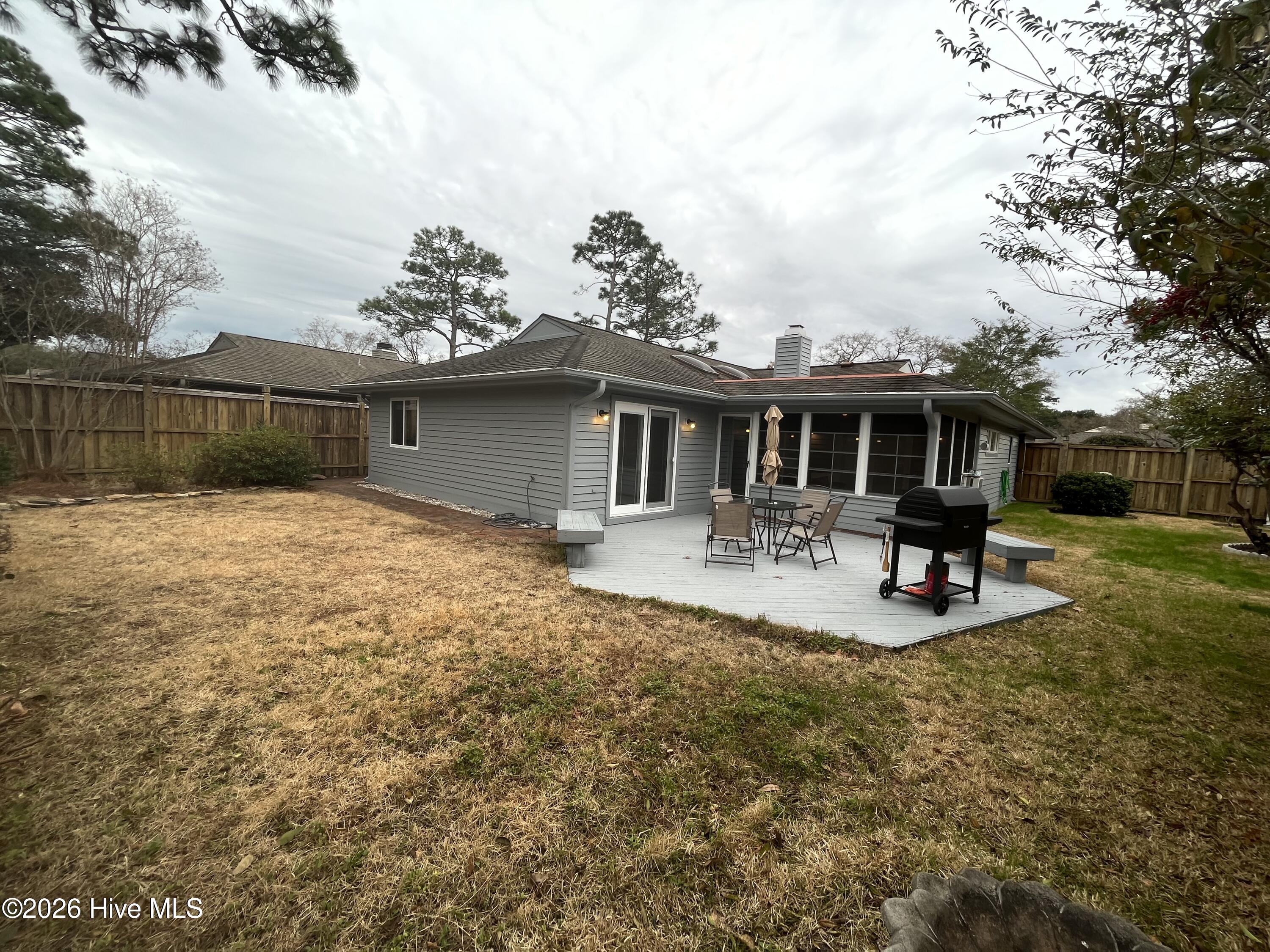 100556332 | Photo 24