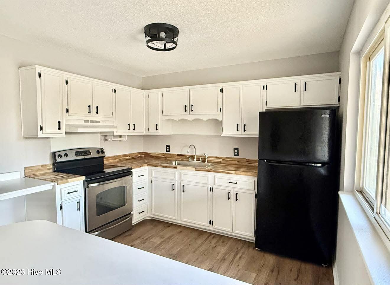 100546009 | Photo 18