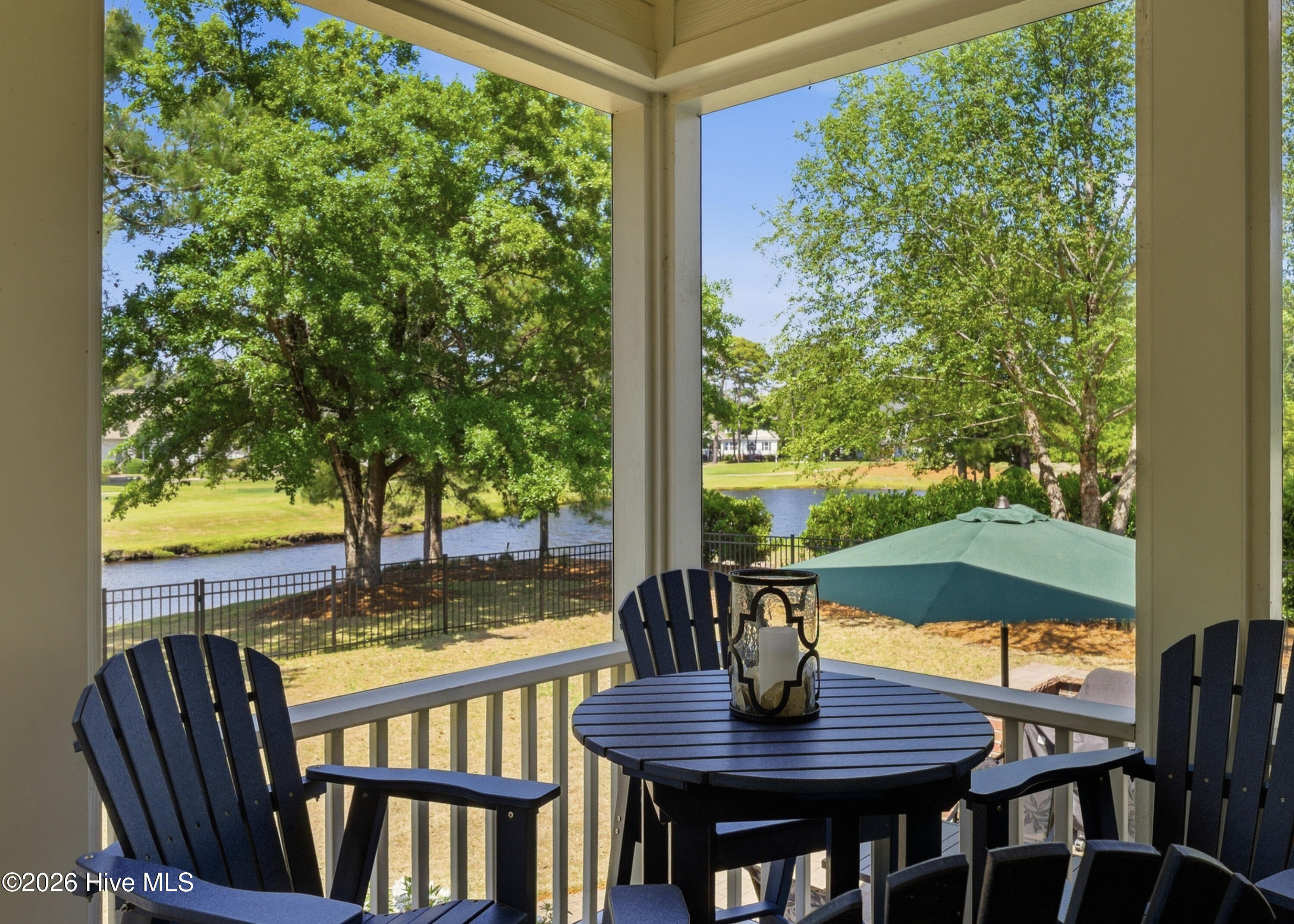 100569454 | Photo 35