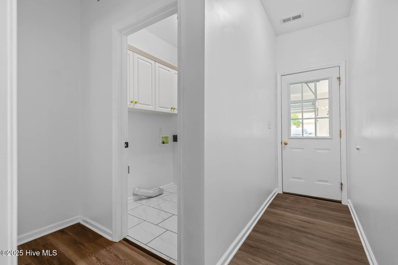 100544064 | Photo 21