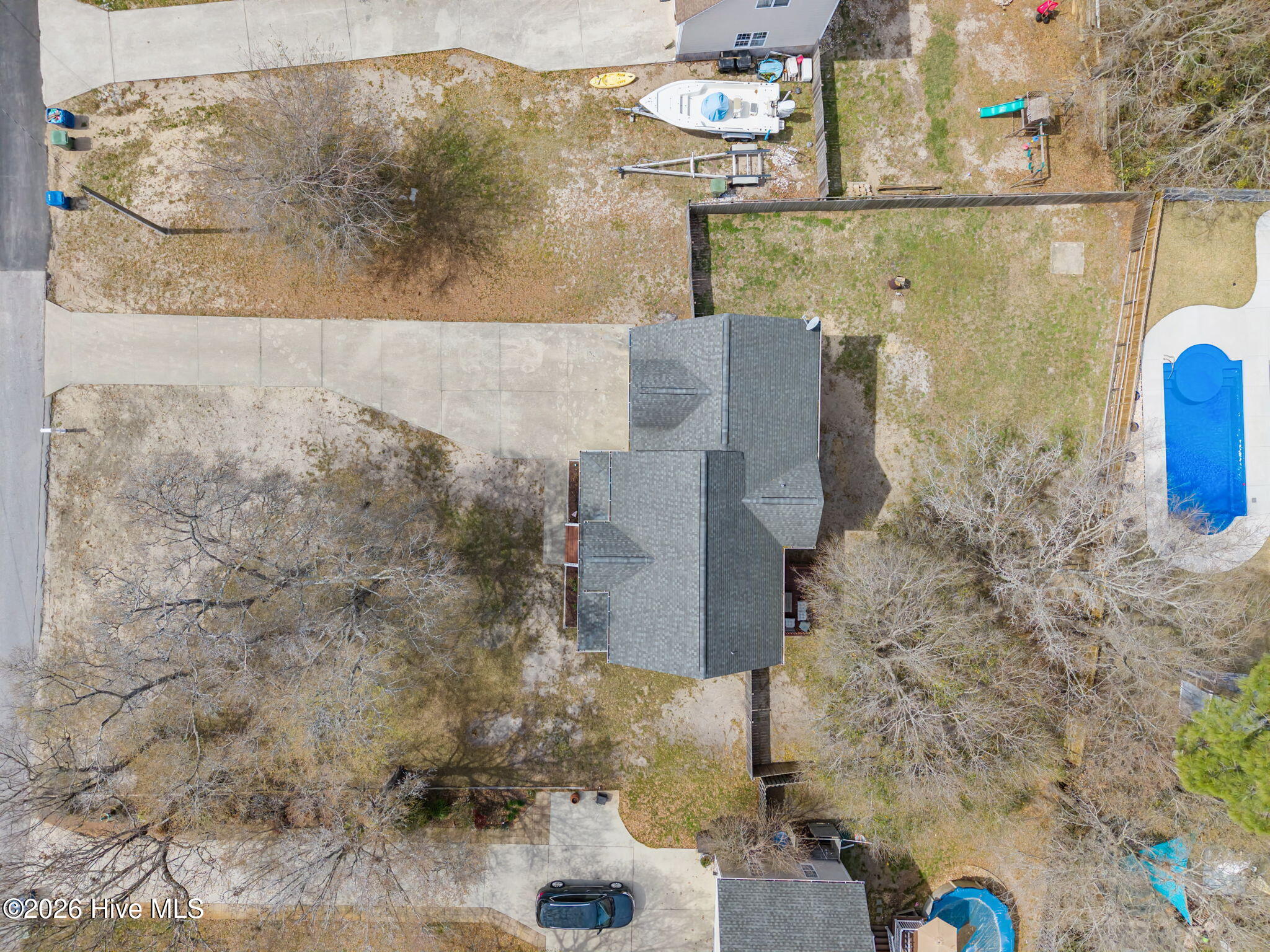 100562601 | Photo 53