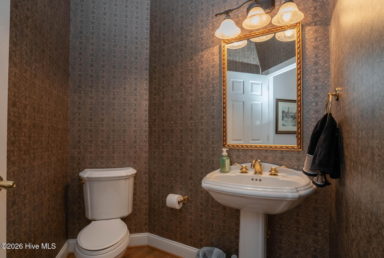 100551245 | Photo 30