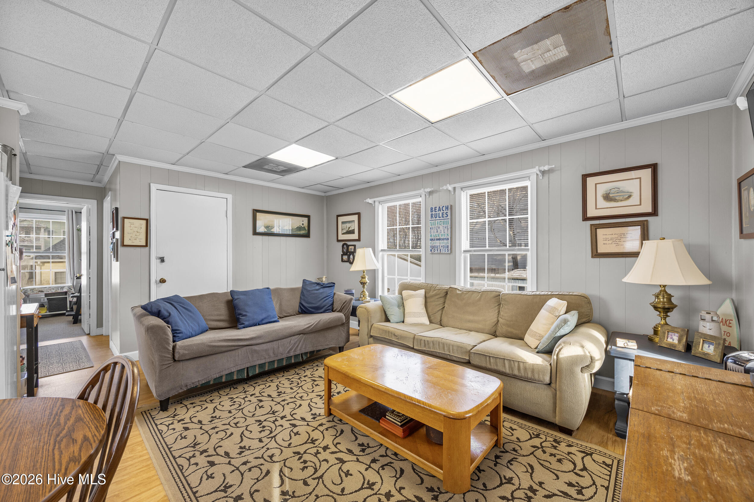 100548629 | Photo 10