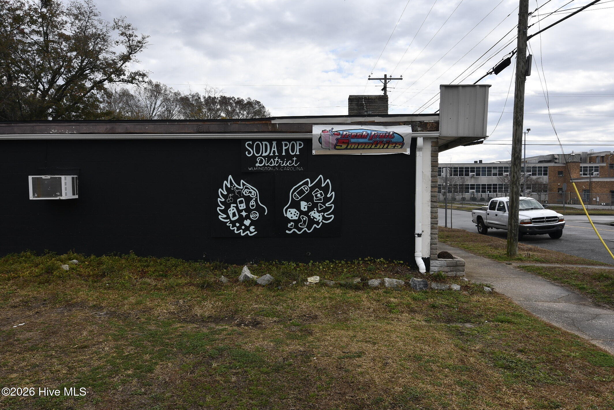 100554668 | Photo 23