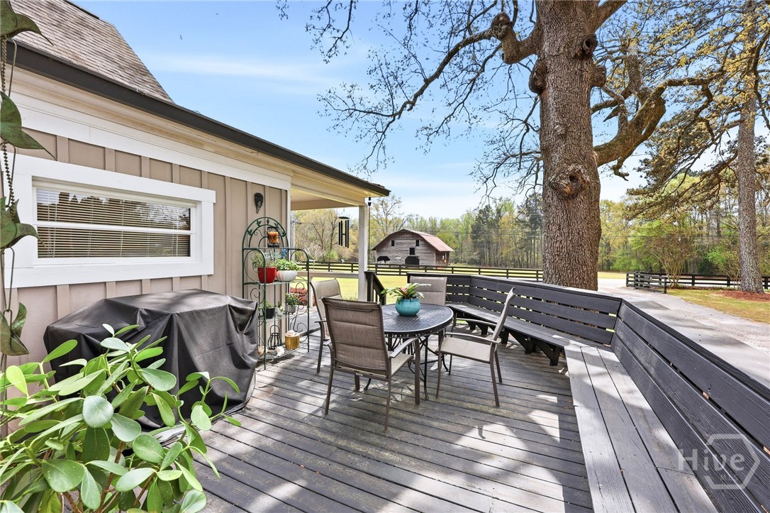 Large entertaining deck