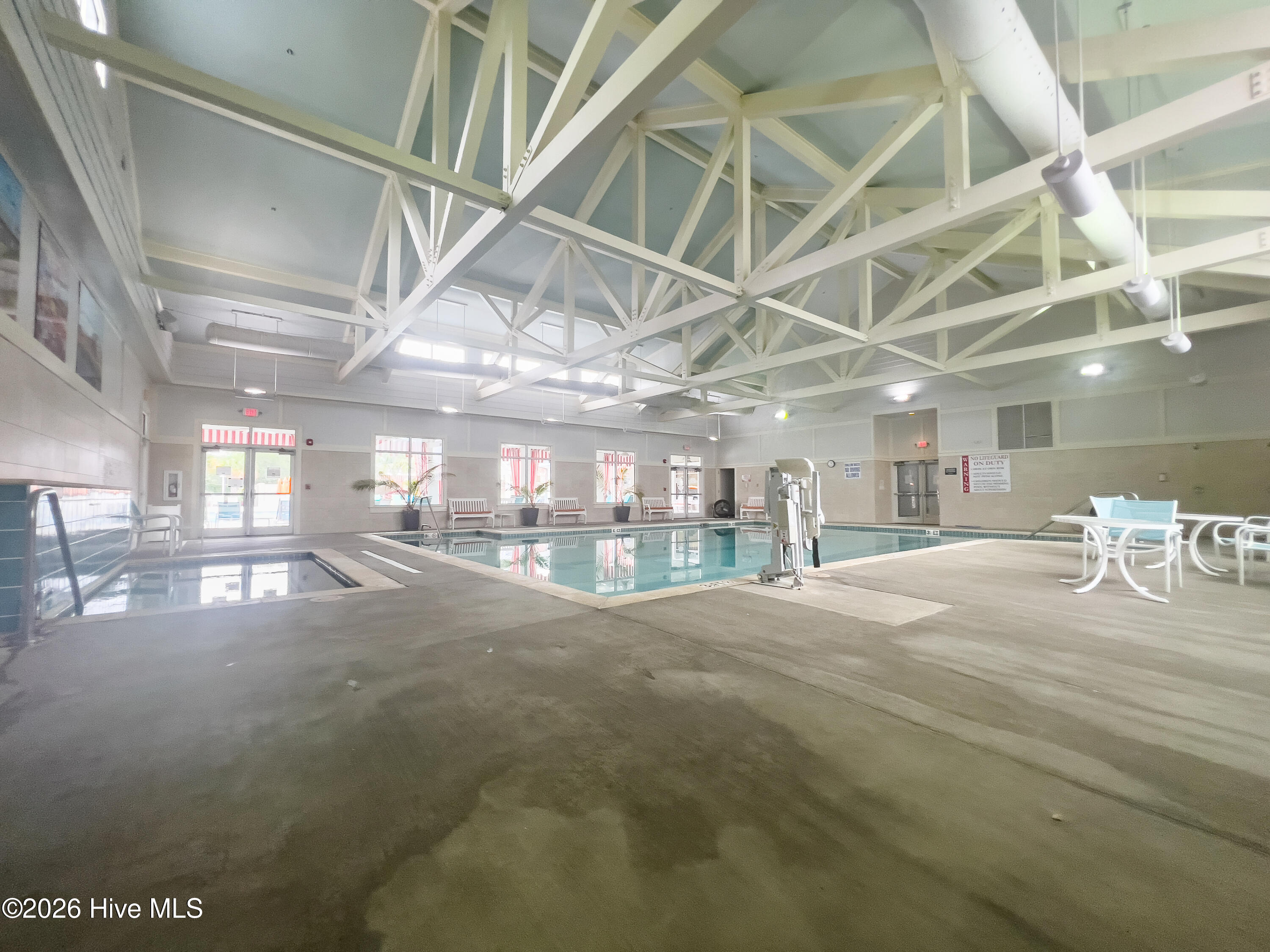 100557965 | Photo 52