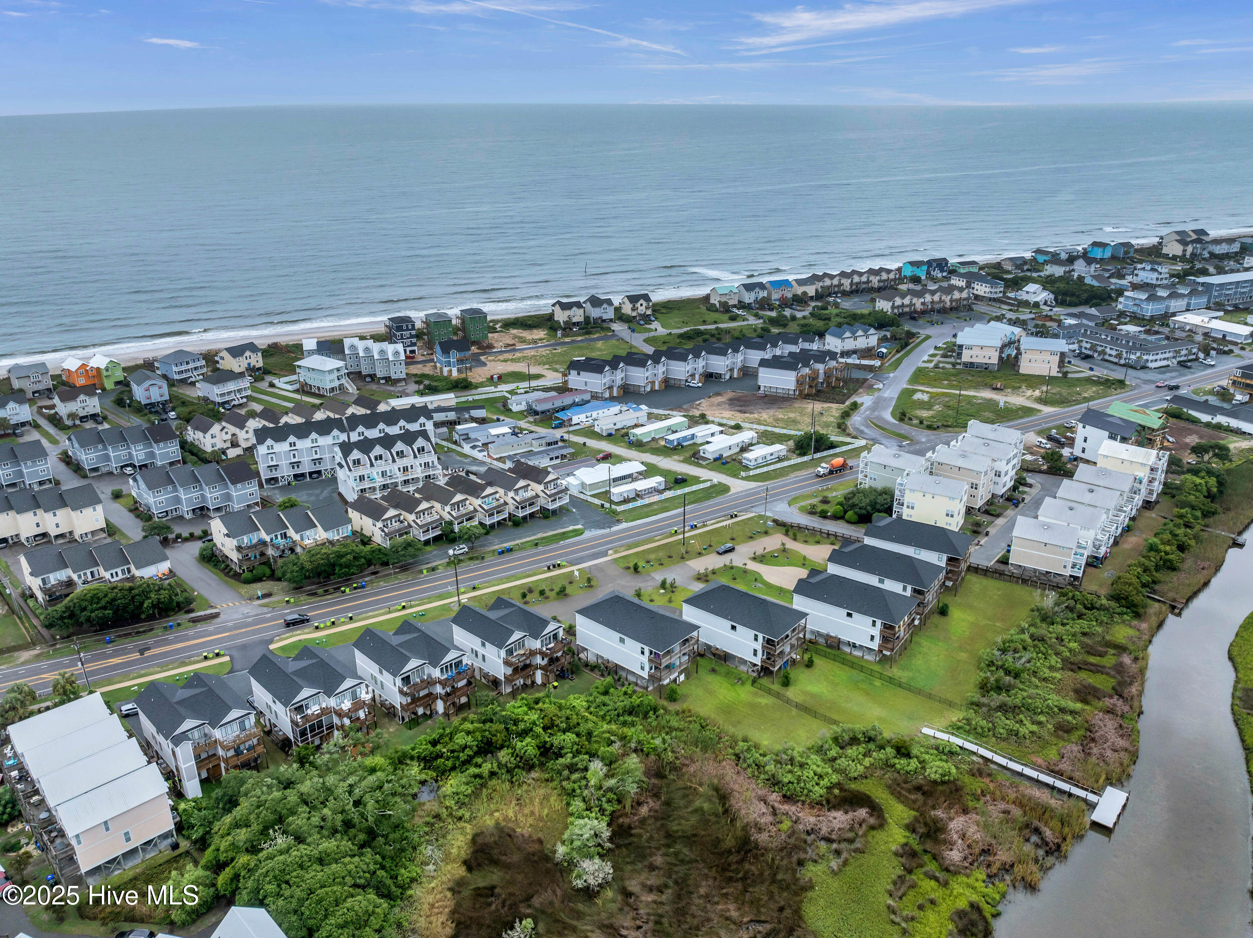 100524088 | Photo 46