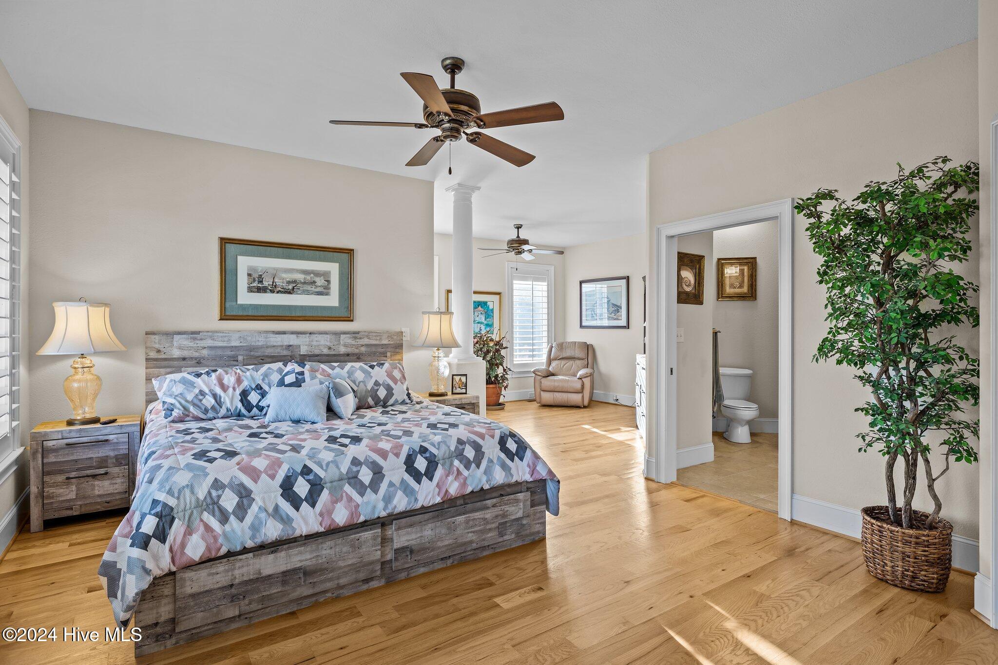 100476259 | Photo 31