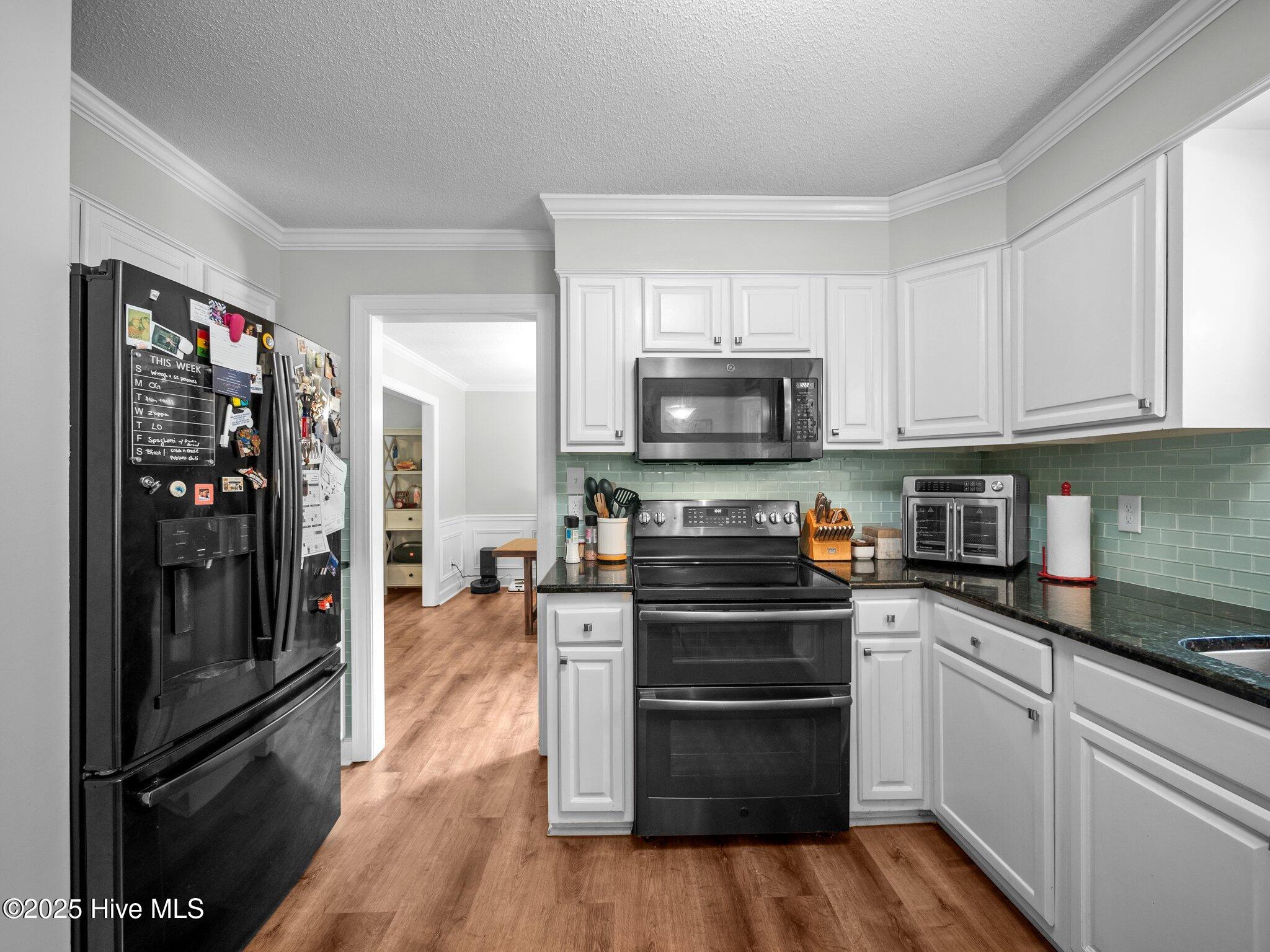 100569850 | Photo 29