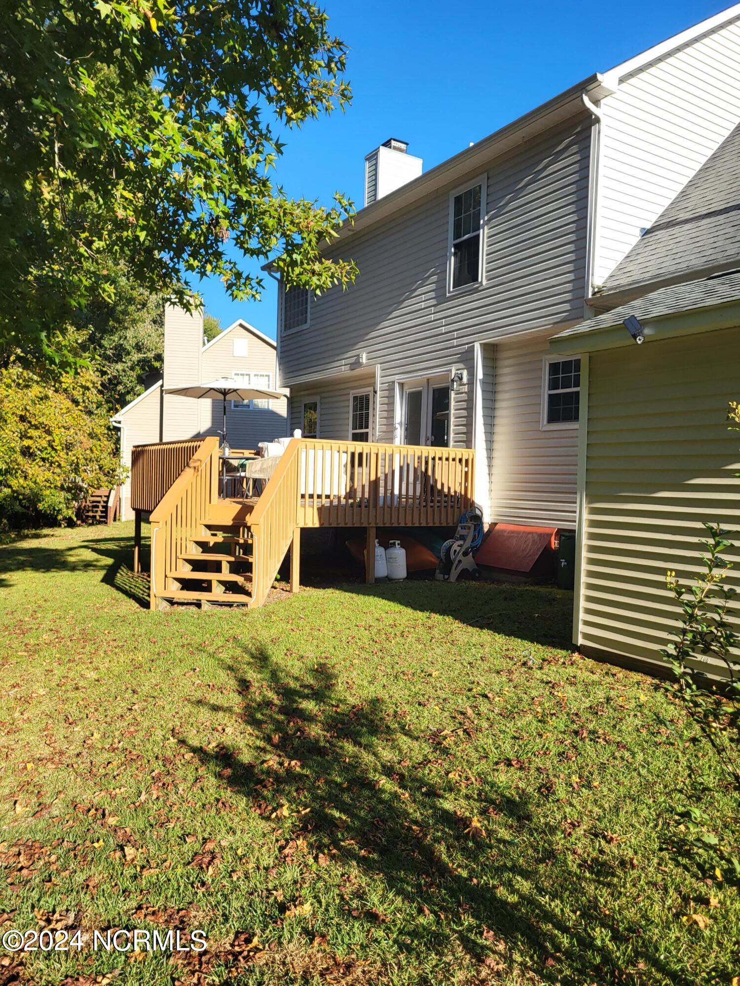 100568471 | Photo 35