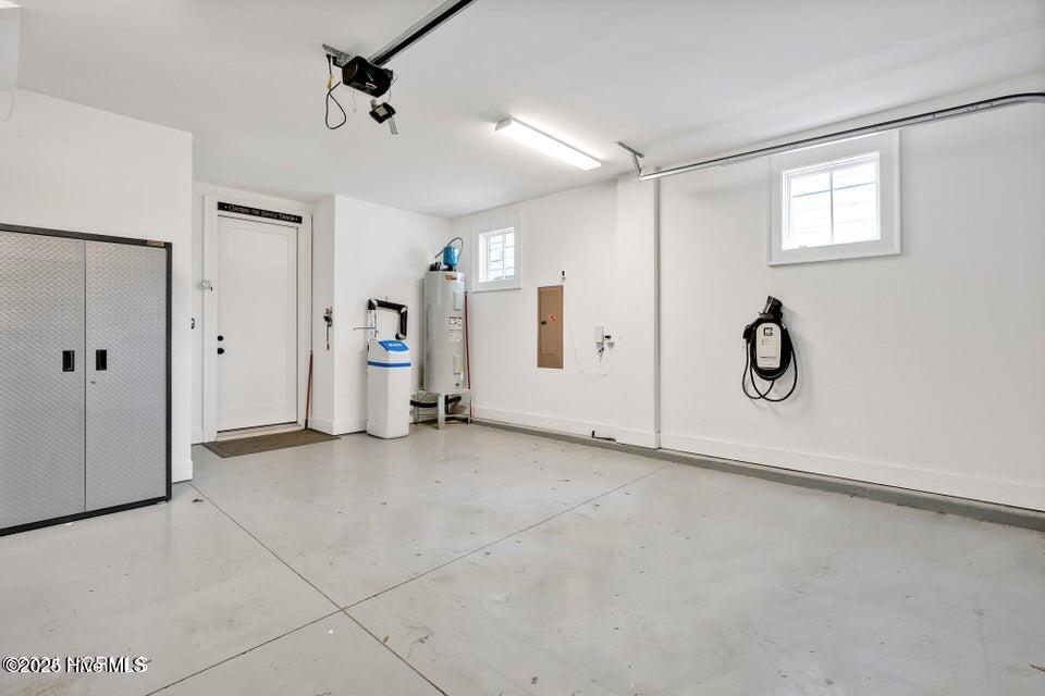 100546081 | Photo 23