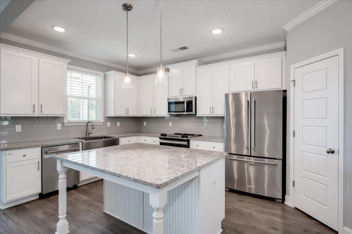 2549 Traverse Trail
