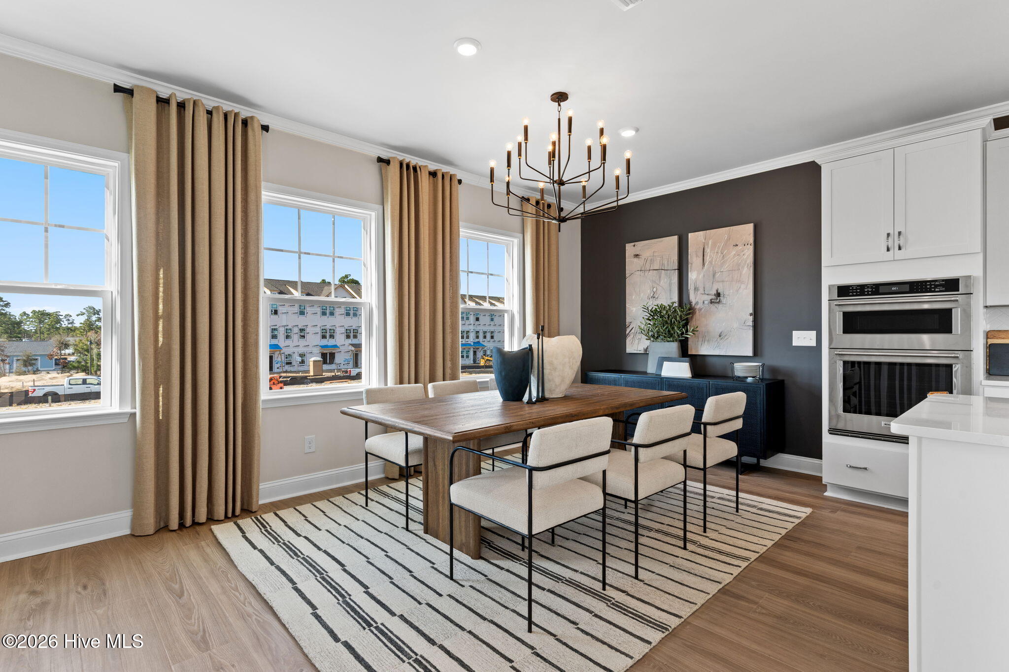 100560253 | Photo 13