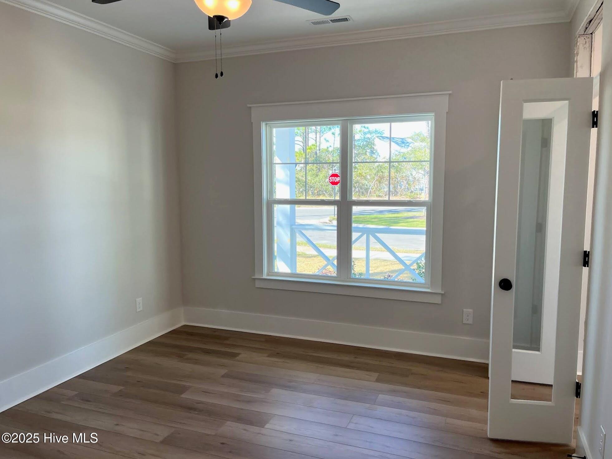 100510307 | Photo 14