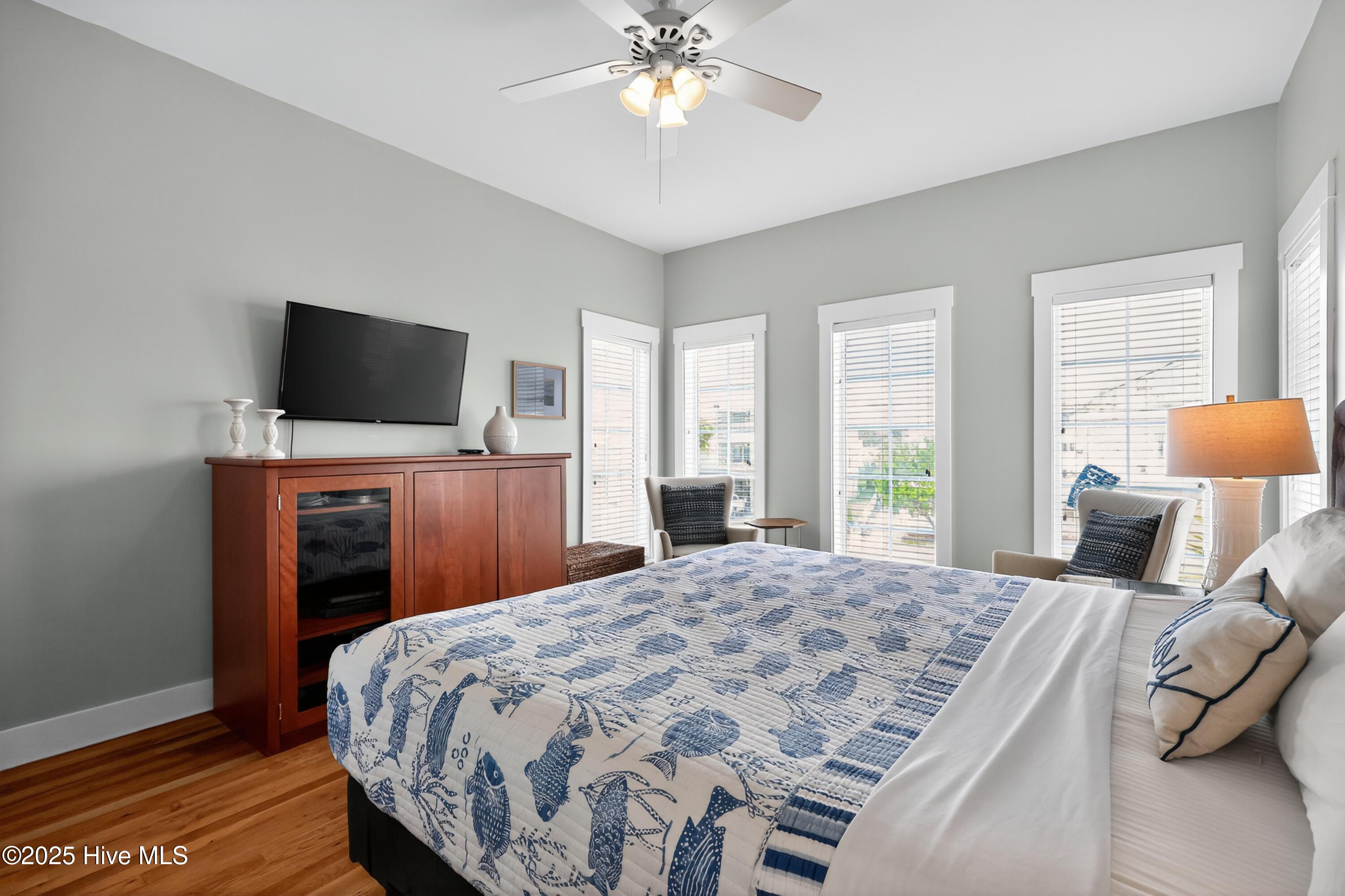 100525482 | Photo 28