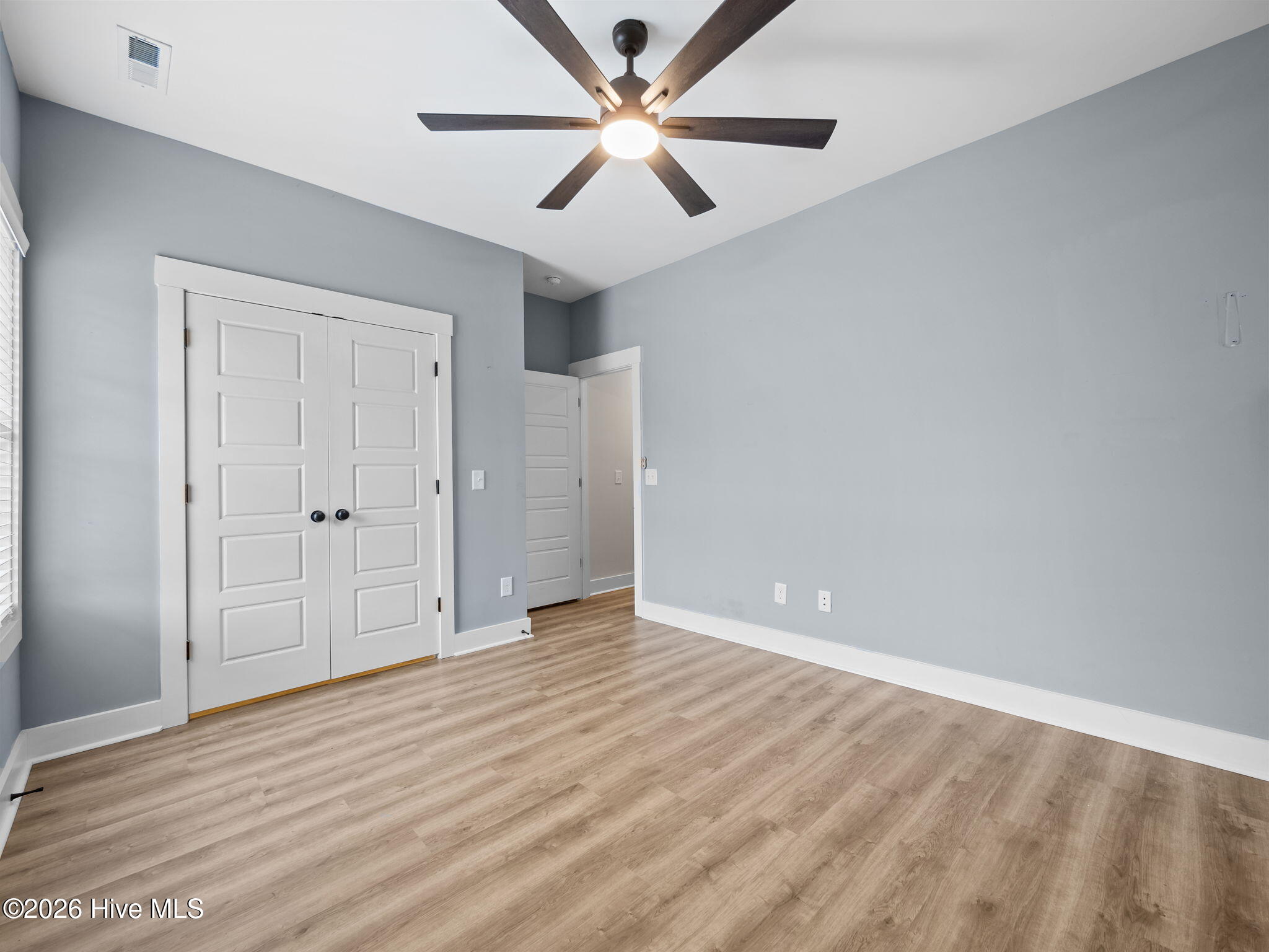 100556866 | Photo 26