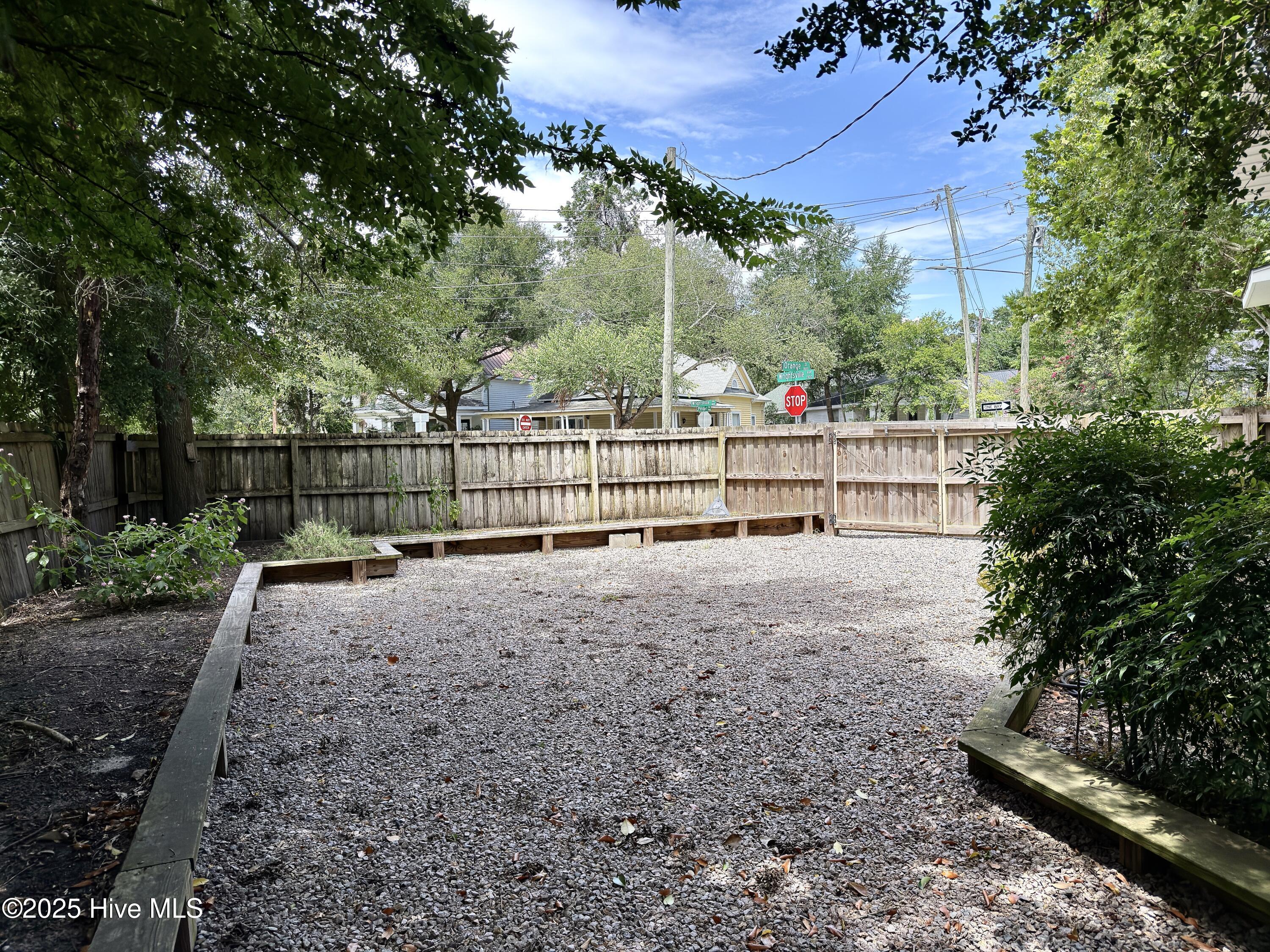 100521707 | Photo 21