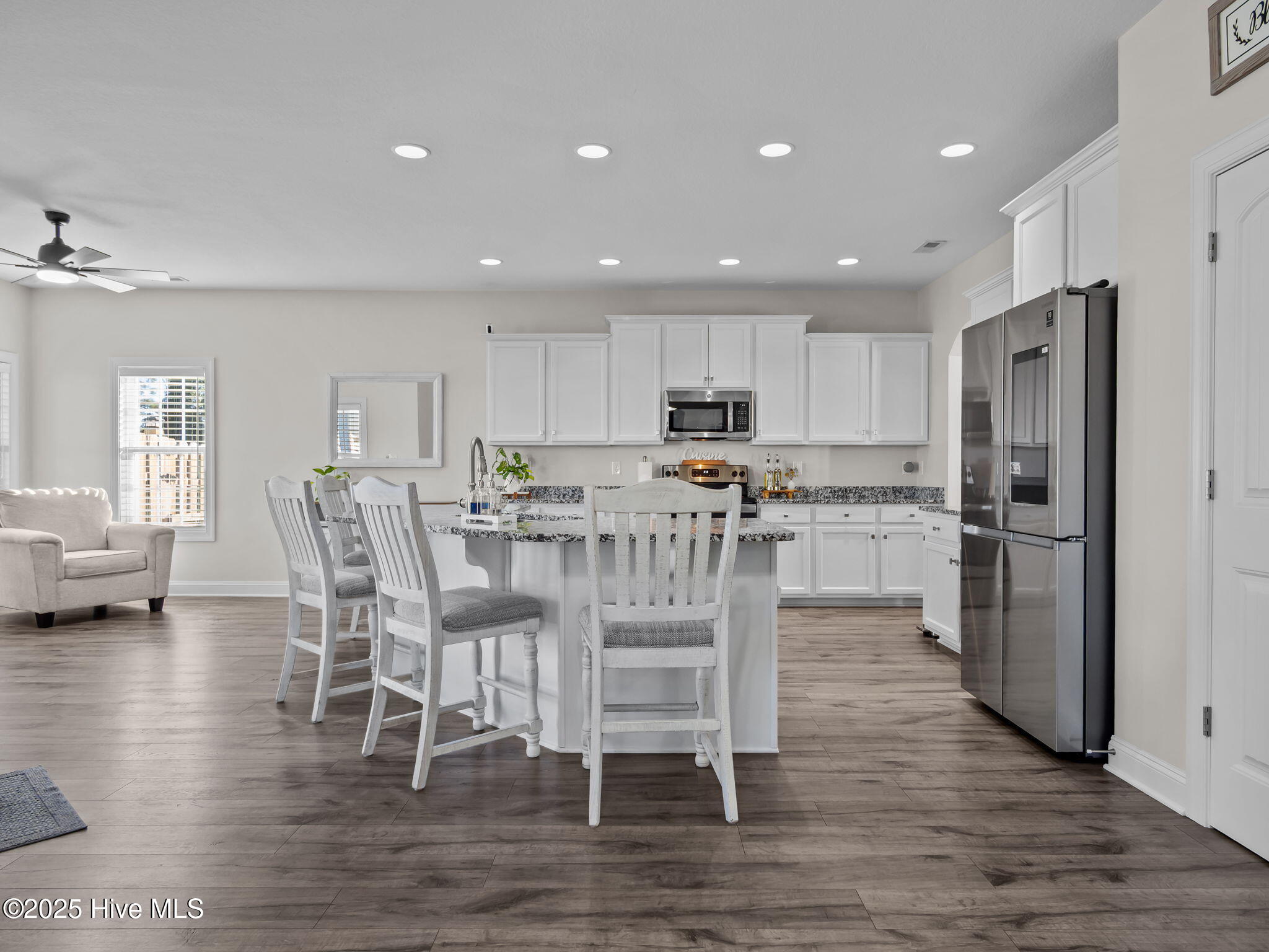 100539073 | Photo 13