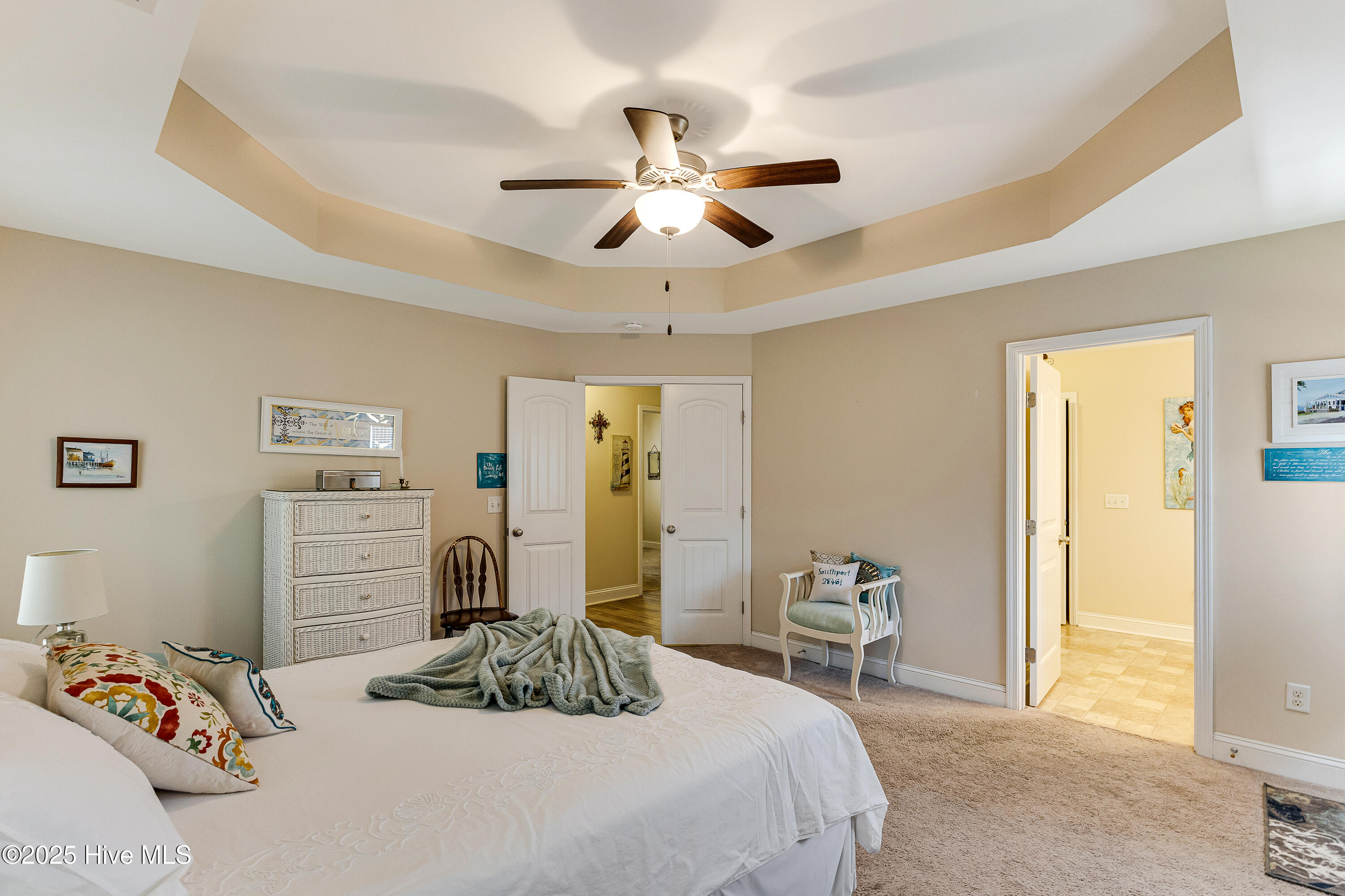 100516362 | Photo 25