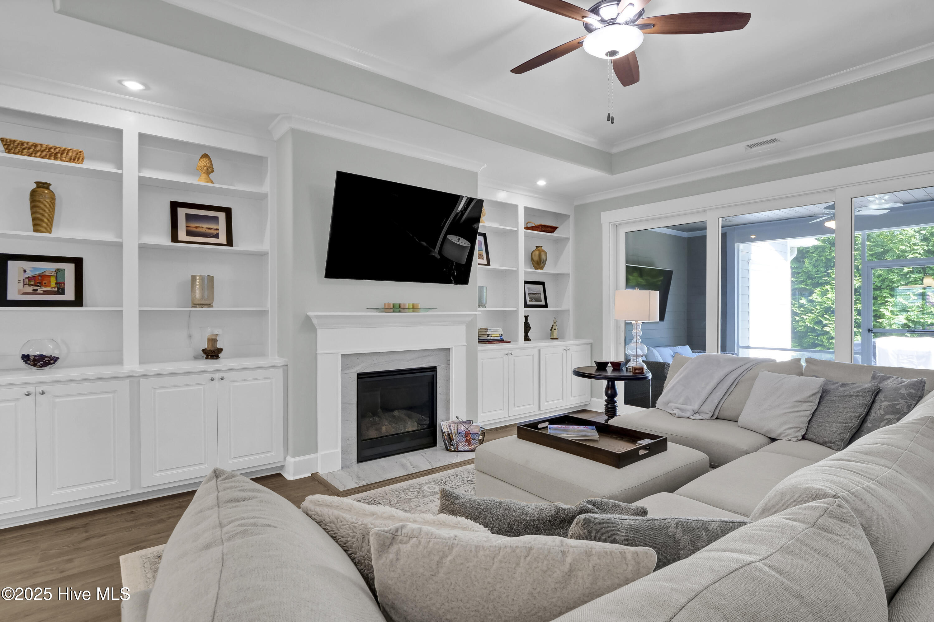 100515379 | Photo 11