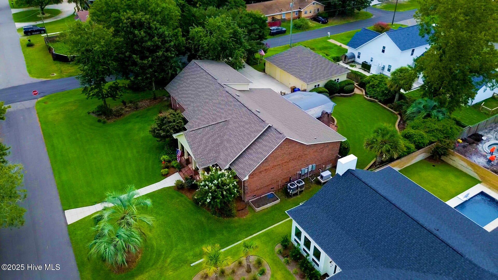 100528011 | Photo 56