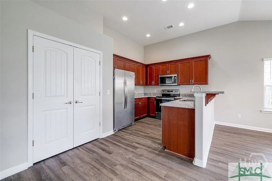 183 Lakepointe Drive, Port Wentworth, GA 31407 Listing Photo  5