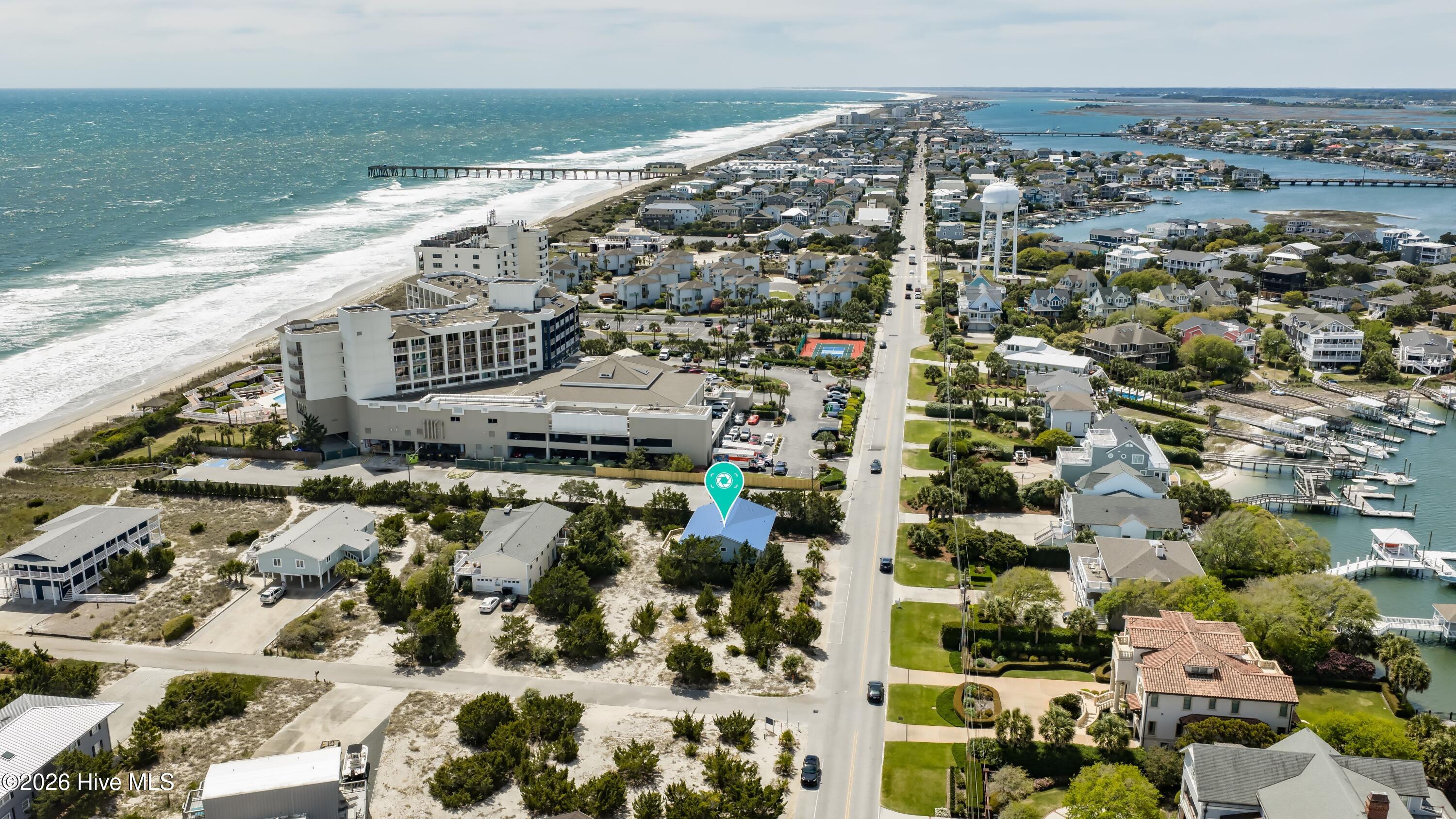 100565989 | Photo 35