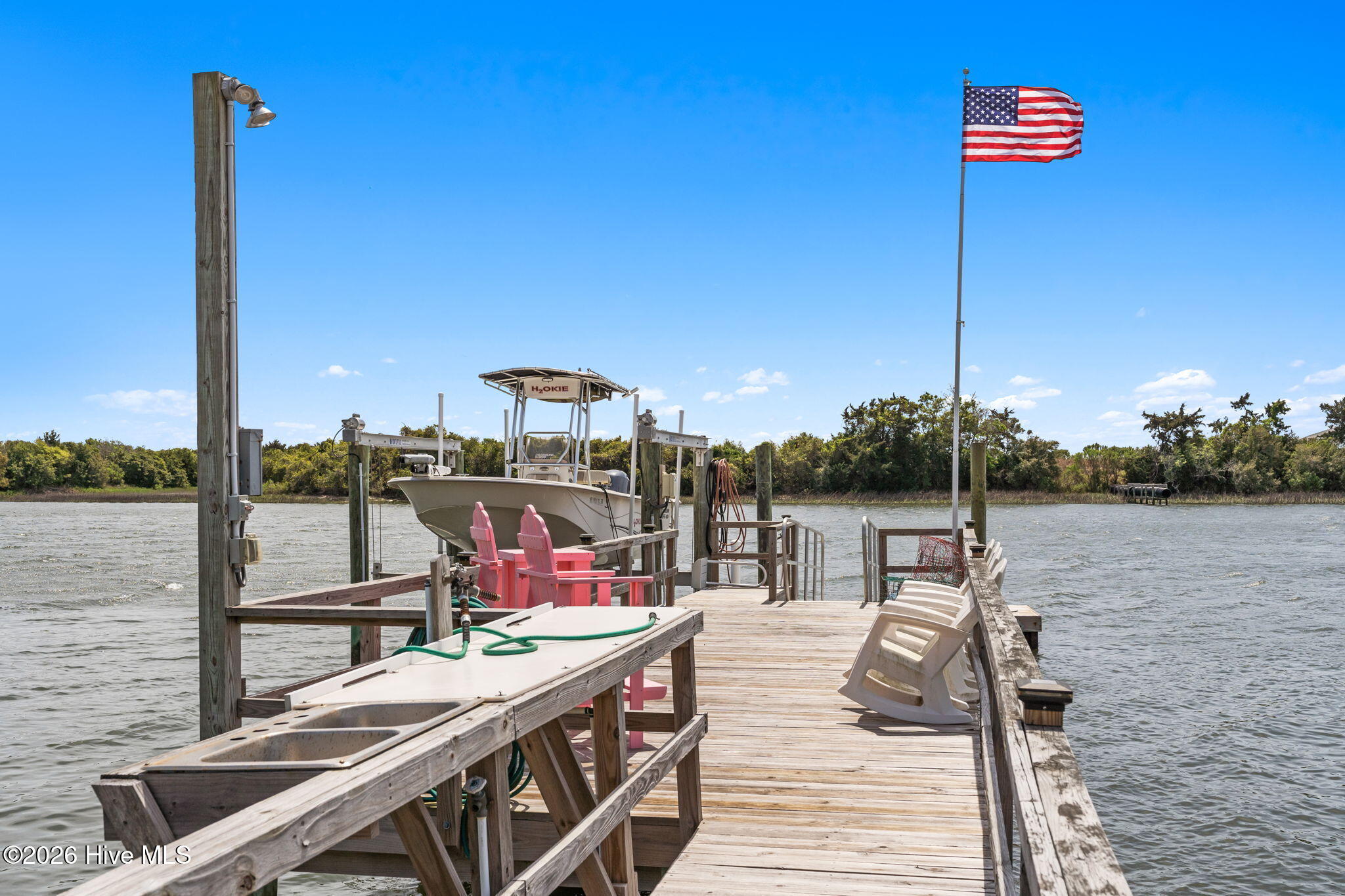 100566344 | Photo 12