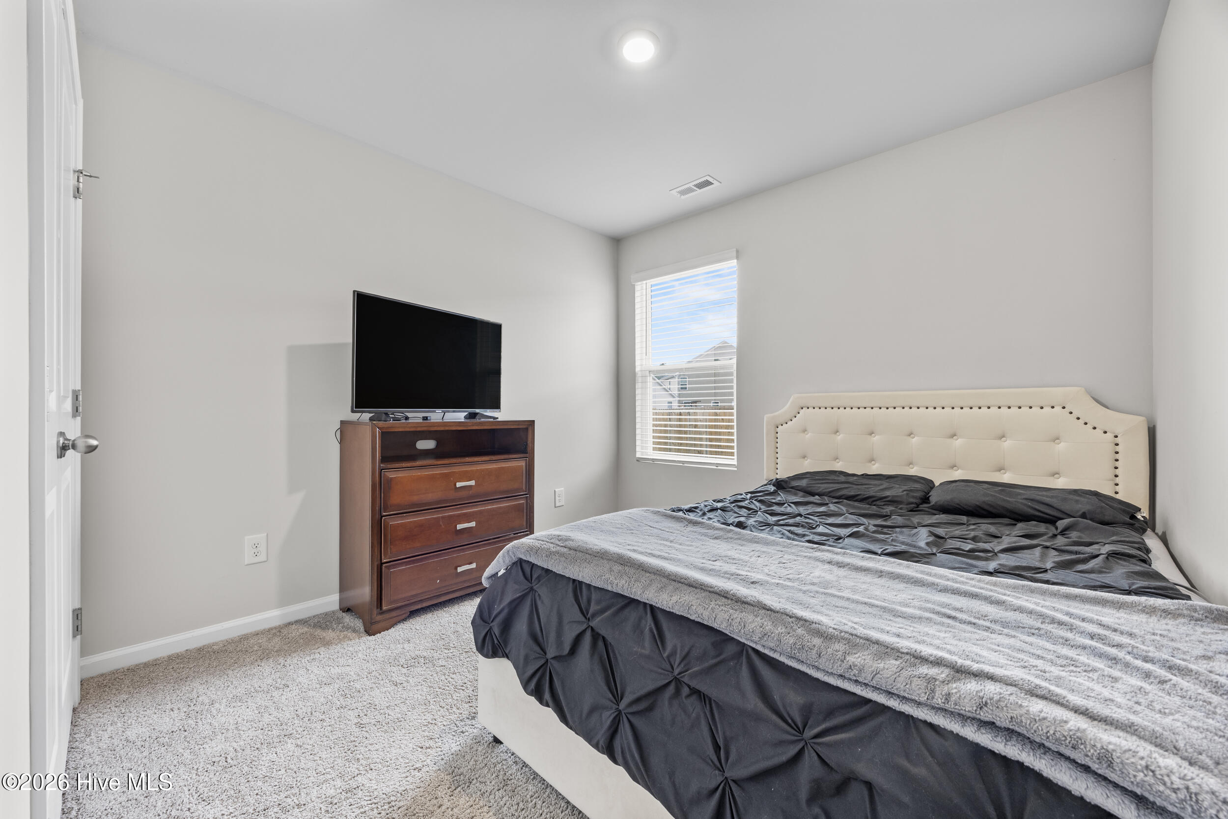 100558614 | Photo 16