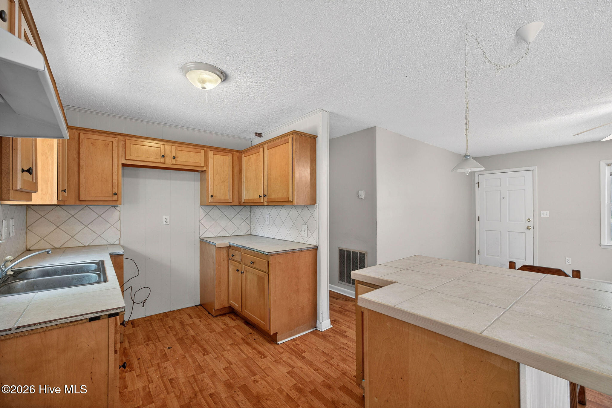 703 E Kristi Circle, Burgaw, NC 28425 – photo 8: 703KristiCircle-21