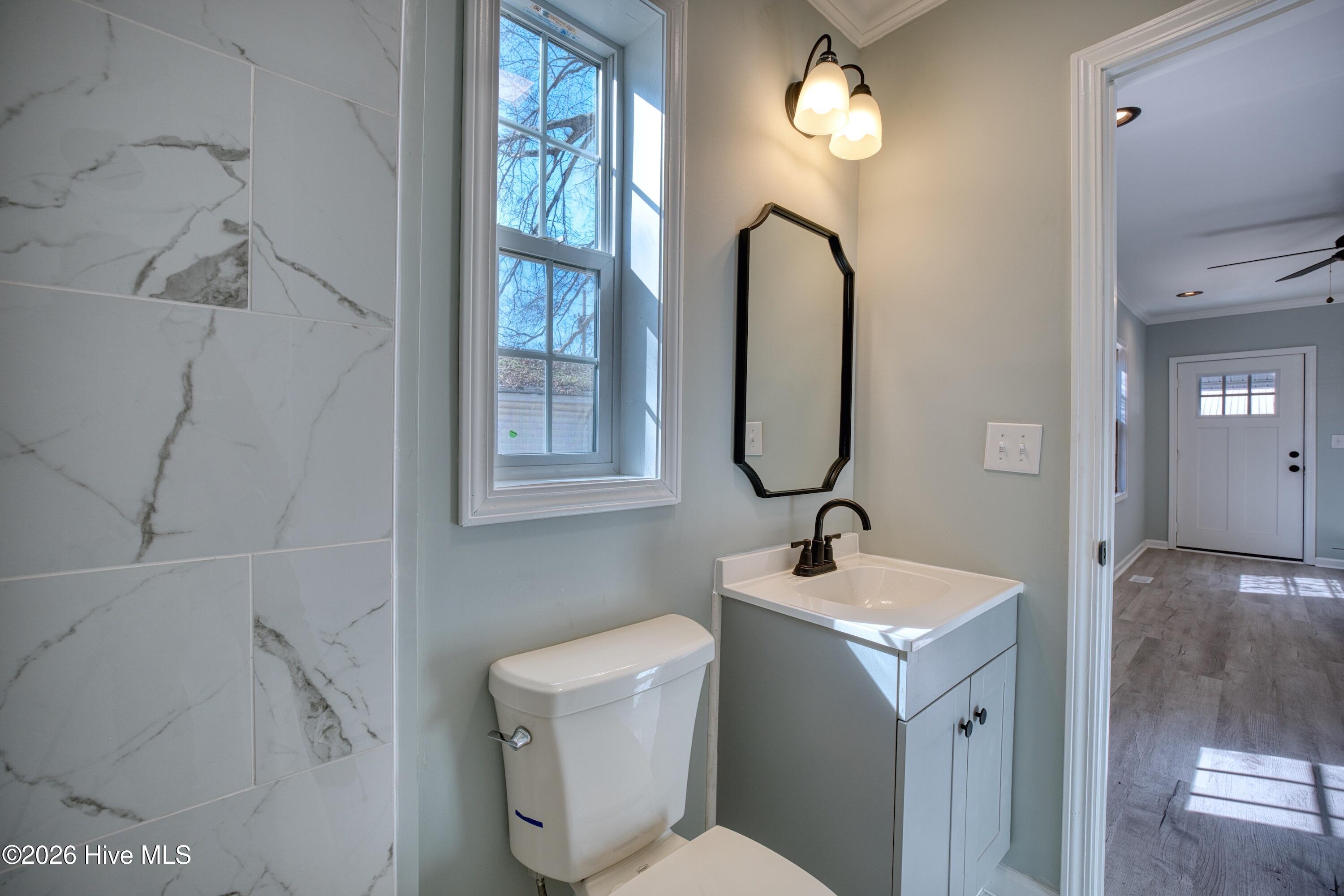 Undisclosed Address, Farmville, NC, 27828