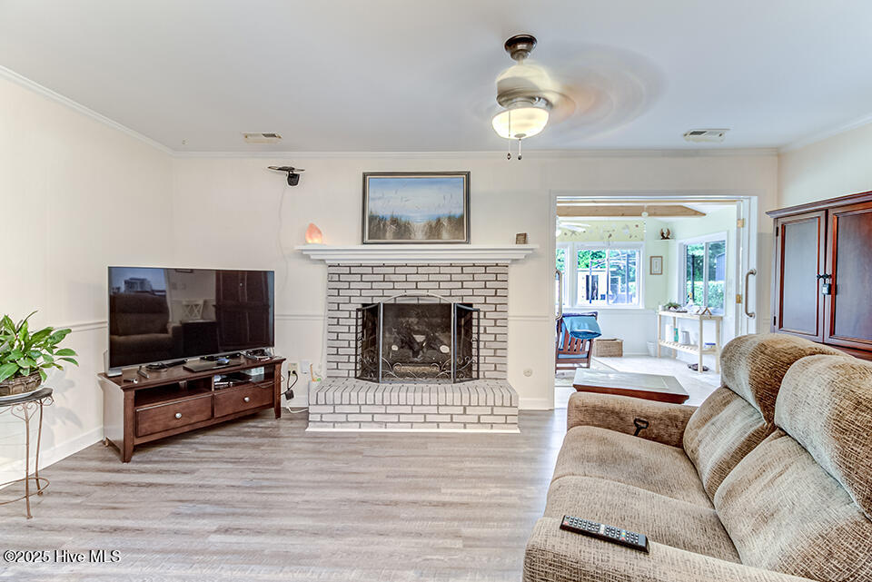 100531257 | Photo 11