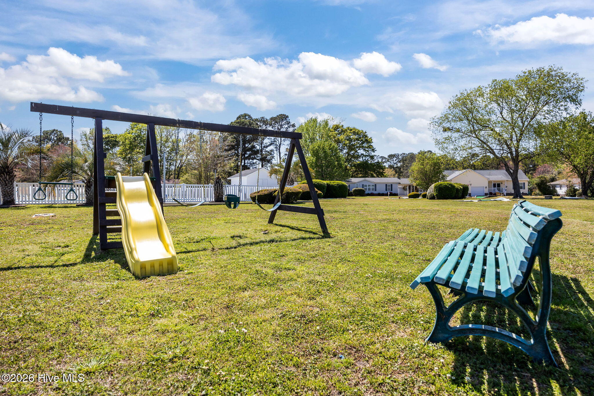 100564707 | Photo 56