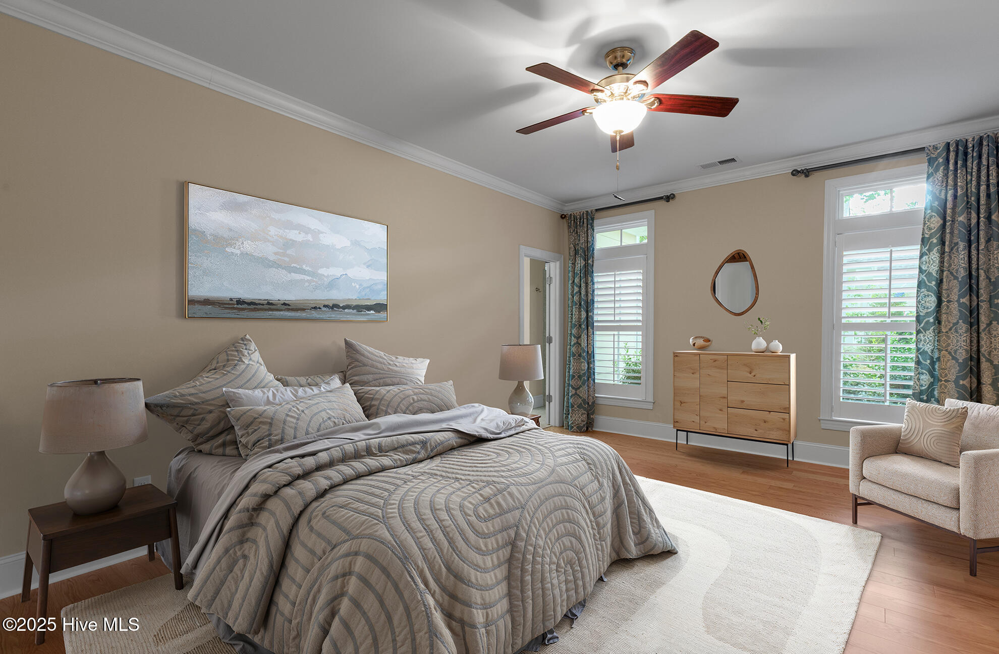 100556749 | Photo 30