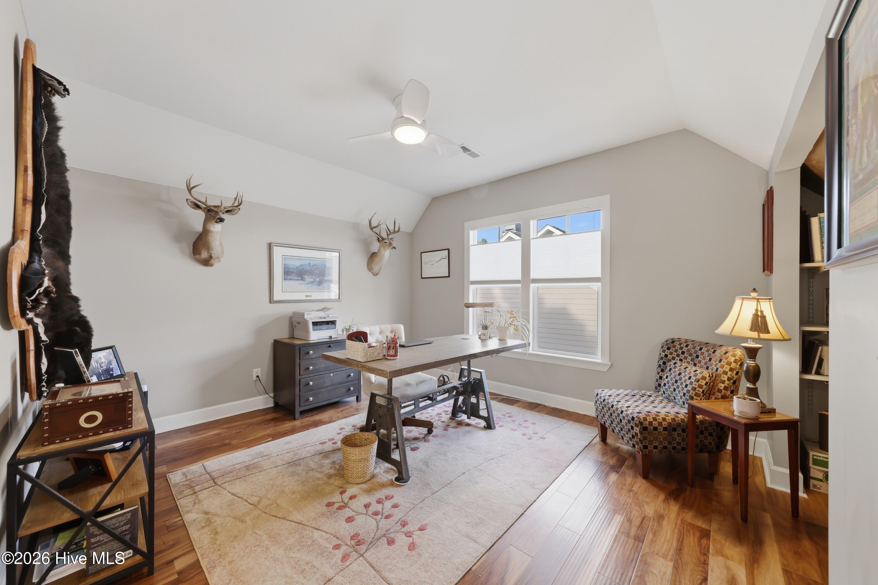 100560697 | Photo 59