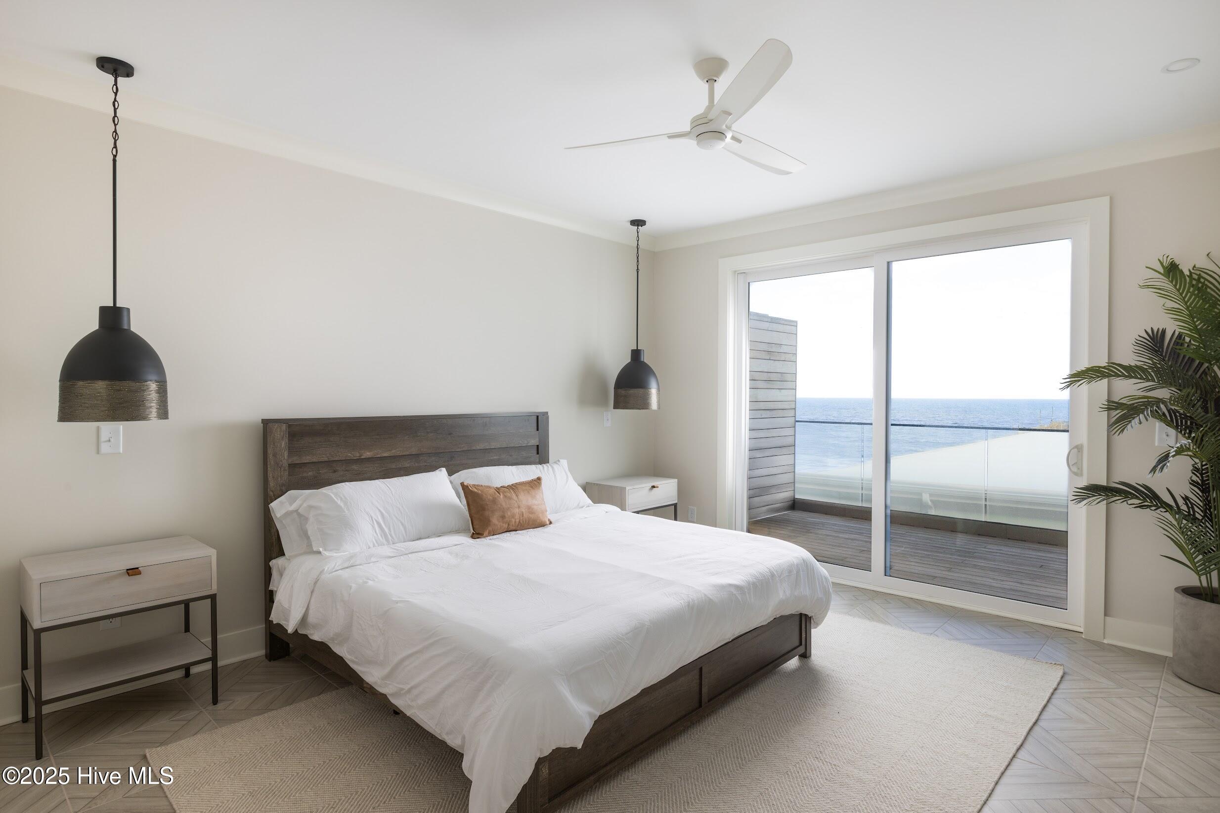 100503115 | Photo 17