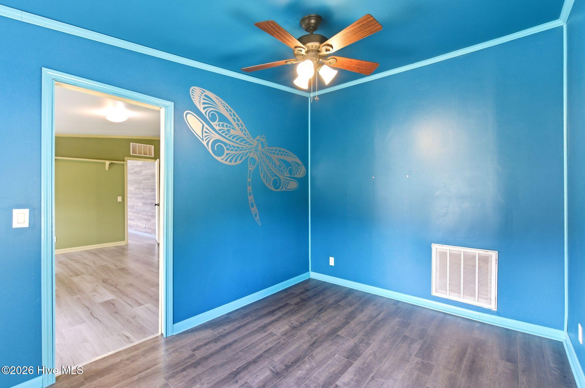 100561551 | Photo 29