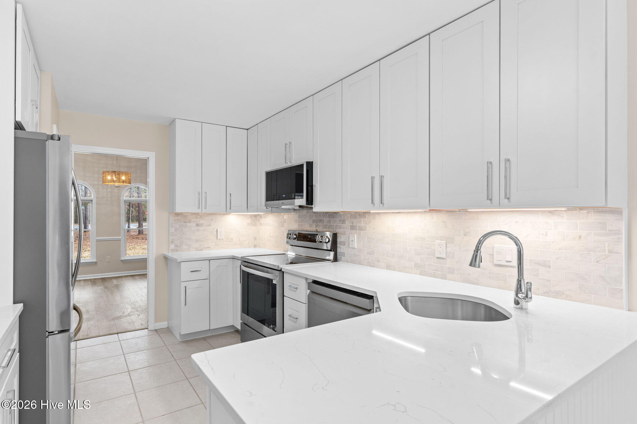 100547566 | Photo 15