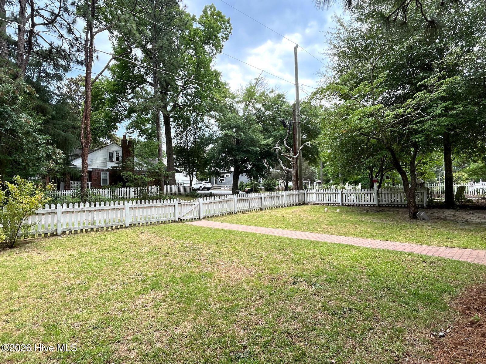 Exterior photo of 380 N Leak Street, Southern Pines, NC 28387. MLS: 100601974