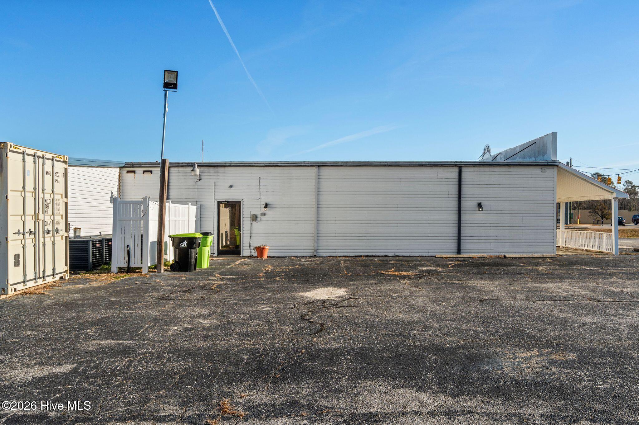 100550441 | Photo 53