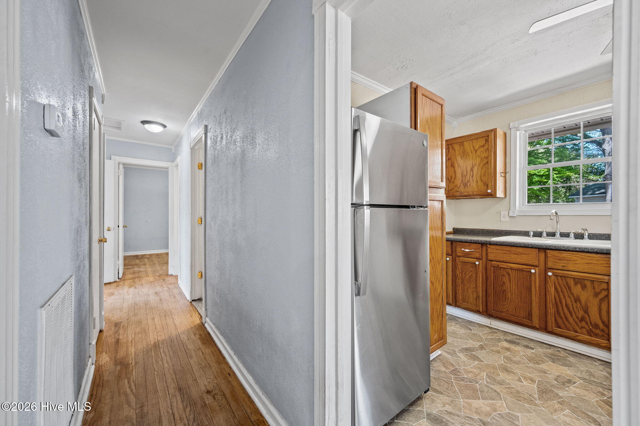 100562753 | Photo 17