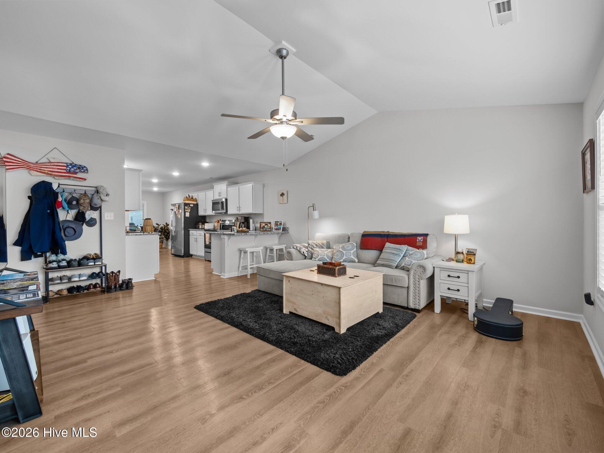 602 Villa Cove,Newport
