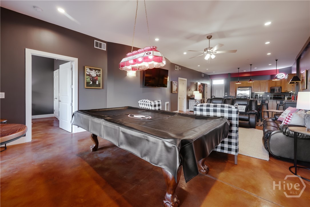 494 Baxter Street 32