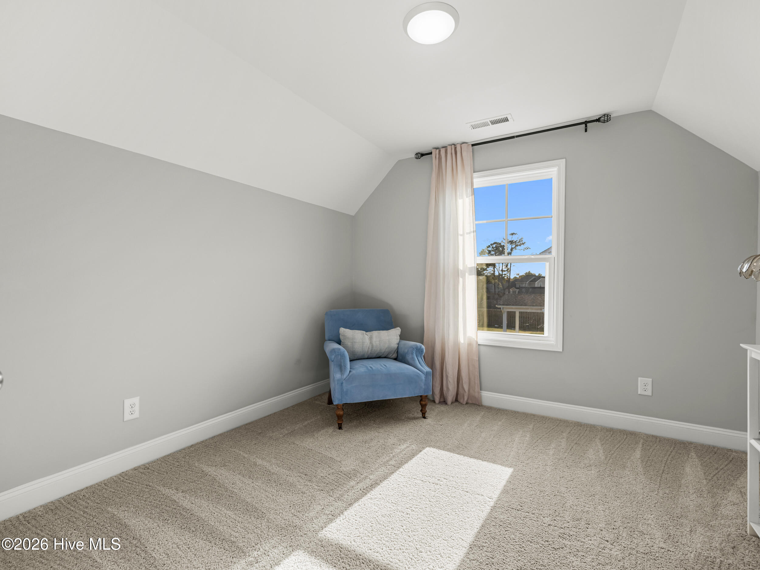 100559684 | Photo 43