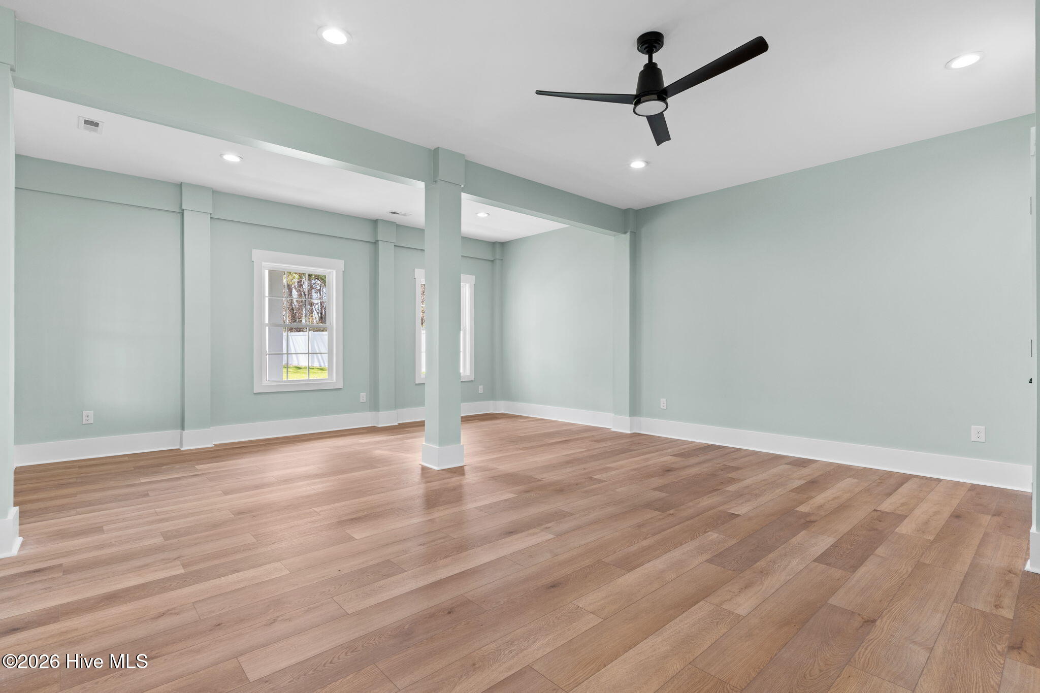 100552938 | Photo 39