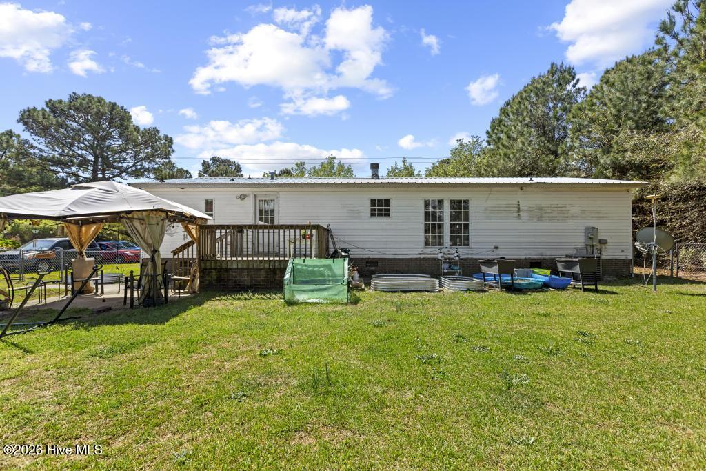 100570291 | Photo 28